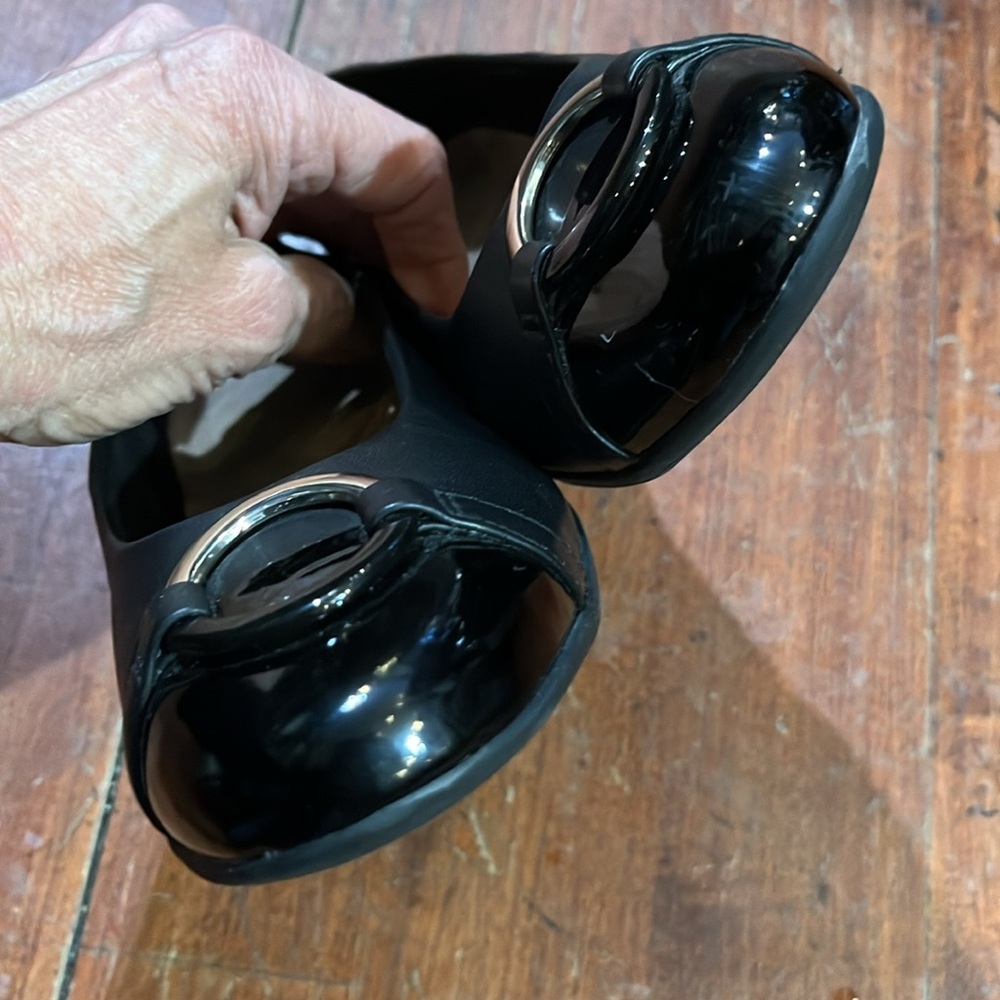 🌻3/$15🌻 Clark’s shoes - Picture 5 of 10